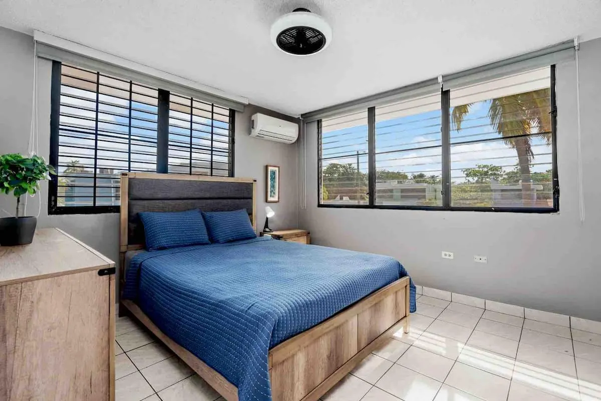 Habitación principal con cama queen